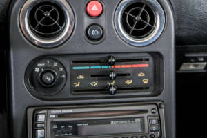 Image 21/50 de Mazda MX-5 1.6 (1990)