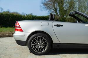 Afbeelding 29/50 van Mercedes-Benz SLK 200 (1997)