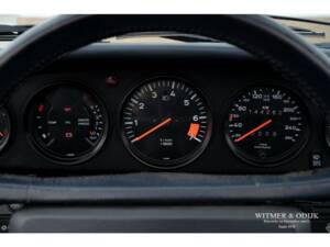 Afbeelding 11/28 van Porsche 911 Carrera 3.2 (1986)