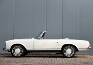 Bild 23/56 von Mercedes-Benz 280 SL (1969)