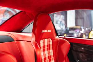 Afbeelding 31/47 van Mercedes-Benz SL 65 AMG Black Series (2010)