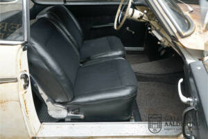 Immagine 17/50 di Borgward Isabella Coupe (1963)