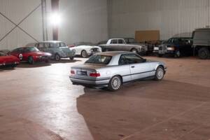 Immagine 7/27 di BMW 328i (1995)