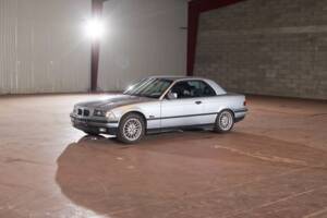 Immagine 11/27 di BMW 328i (1995)