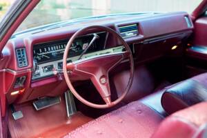 Bild 130/200 von Cadillac Coupe DeVille (1968)
