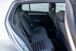 Bild 50/50 von Volkswagen Golf V GTI (2006)