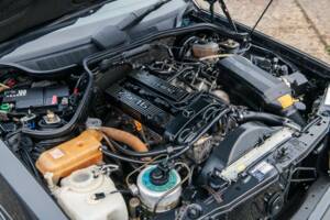 Bild 31/32 von Mercedes-Benz 190 E 2.5-16V (1992)