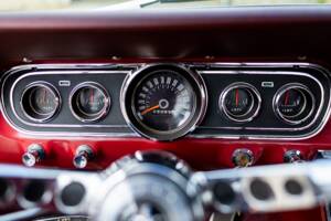 Image 49/50 of Ford Mustang 200 (1966)
