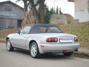 Image 24/48 de Mazda MX-5 1.6 (1900)