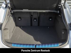 Obraz 25/31 pojazdu Porsche Taycan 4S Sport Turismo (2026)