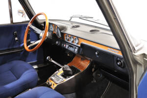 Afbeelding 10/39 van Alfa Romeo 2000 Berlina (1973)