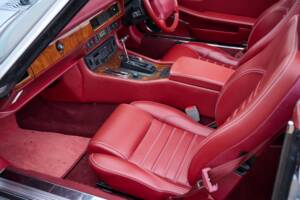 Image 12/50 of Jaguar XJS 6.0 (1993)