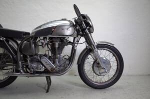 Afbeelding 4/29 van Norton International Model 40 (1954)