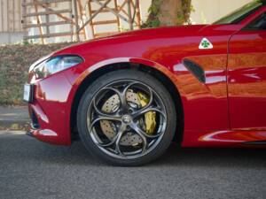 Bild 7/40 von Alfa Romeo Giulia Quadrifoglio (1900)