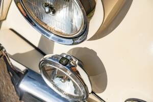 Bild 25/100 von Jaguar XK 150 DHC (1959)
