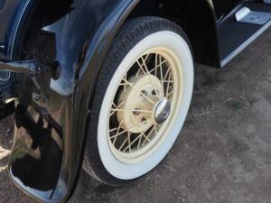 Image 26/60 of Ford Model A De Luxe (1931)
