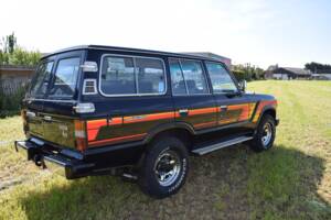 Image 4/17 of Toyota Land Cruiser FJ 62 (1987)