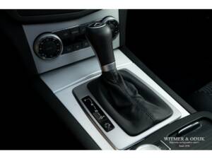 Imagen 37/40 de Mercedes-Benz C 63 AMG T (2009)