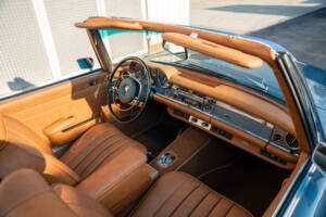 Image 88/99 of Mercedes-Benz 280 SL (1971)