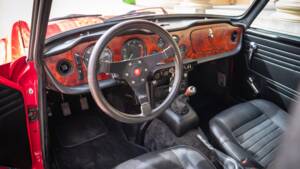 Bild 34/47 von Triumph TR 6 PI (1969)