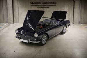 Image 9/100 of Ferrari 250 GT (1962)