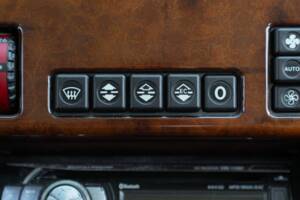 Immagine 28/44 di Mercedes-Benz 200 TE (1992)