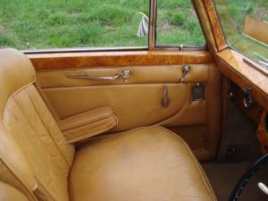 Bentley MK VI Fixed Head Coupé de Luxe (James Young) 1951