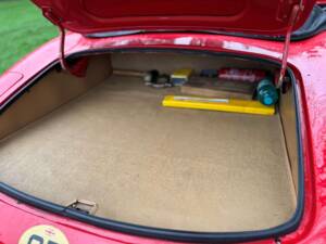 Image 24/29 de Jaguar E-Type (1969)