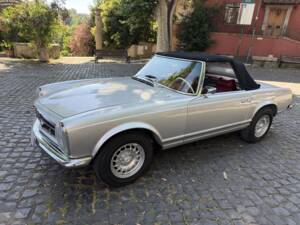 Bild 2/97 von Mercedes-Benz 280 SL (1969)