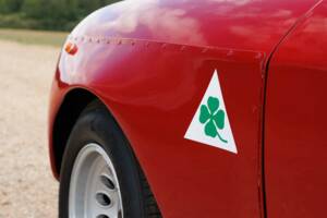 Image 37/50 de Alfa Romeo 1750 GT Veloce (1971)