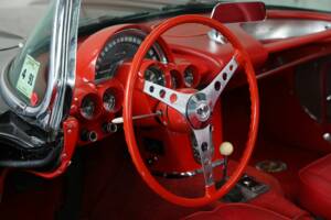 Image 28/50 de Chevrolet Corvette (1959)