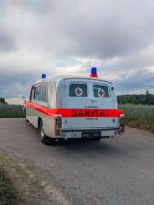 Image 2/51 of Cadillac Ambulance Carrosserie Köng (1964)