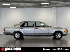 Image 4/15 de Mercedes-Benz 380 SEL (1982)