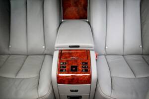Bild 16/30 von Maybach 57 (2003)
