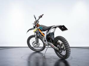 Image 2/47 of KTM DUMMY (2015)