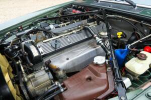 Image 14/50 of Jaguar XJ 6 4.2 (1985)