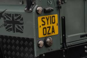 Image 23/50 de Land Rover Defender 110 Crew Cab SE (2010)