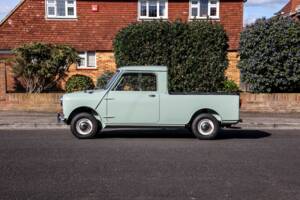 Image 6/29 of Morris Mini Van (1962)