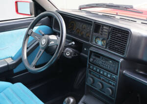 Image 28/41 of Lancia Delta HF Integrale (1989)