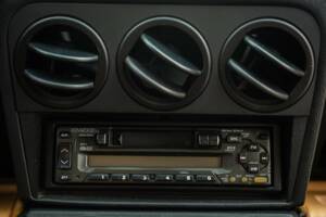 Bild 41/50 von Alfa Romeo 2.0 Spider (1991)