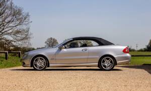 Image 3/50 of Mercedes-Benz CLK 55 AMG (2003)