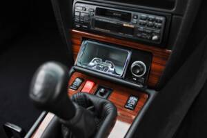 Image 18/31 of Mercedes-Benz 190 E (1993)