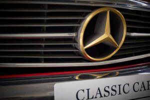 Image 19/89 of Mercedes-Benz 560 SL (1986)