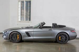 Image 4/31 of Mercedes-Benz SLS AMG GT Roadster (2014)