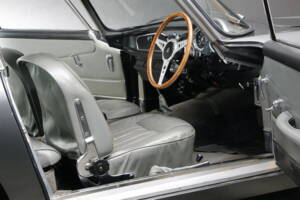Bild 13/18 von Aston Martin DB 4 Vantage (1963)