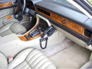 Bild 48/51 von Jaguar XJR 4.0 Sport (1991)