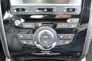 Bild 34/50 von Jaguar XKR-S (2011)