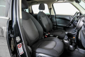 Image 16/50 of Mini One Countryman (2011)