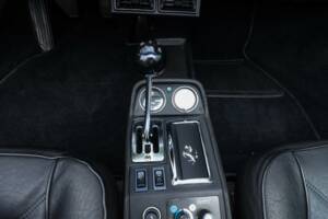 Image 19/50 de Ferrari 308 GTSi (1981)