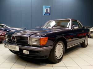 Immagine 6/52 di Mercedes-Benz 500 SL (1986)